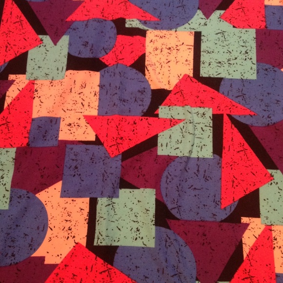 LuLaRoe Kids Gracie Top. Size 12. - Picture 2 of 4